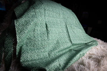 Reversible Light Green and Dark Green Home-Styled Apron with Pockets