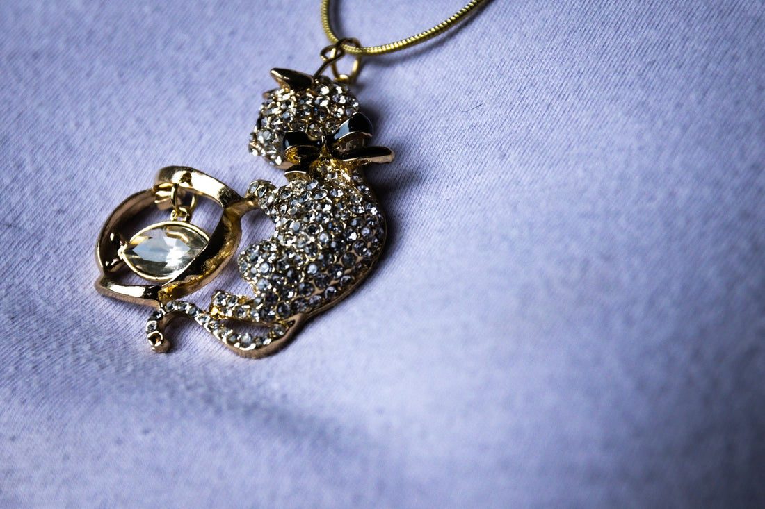 Luxury Crystal Stone Cat Necklace and Earring Set