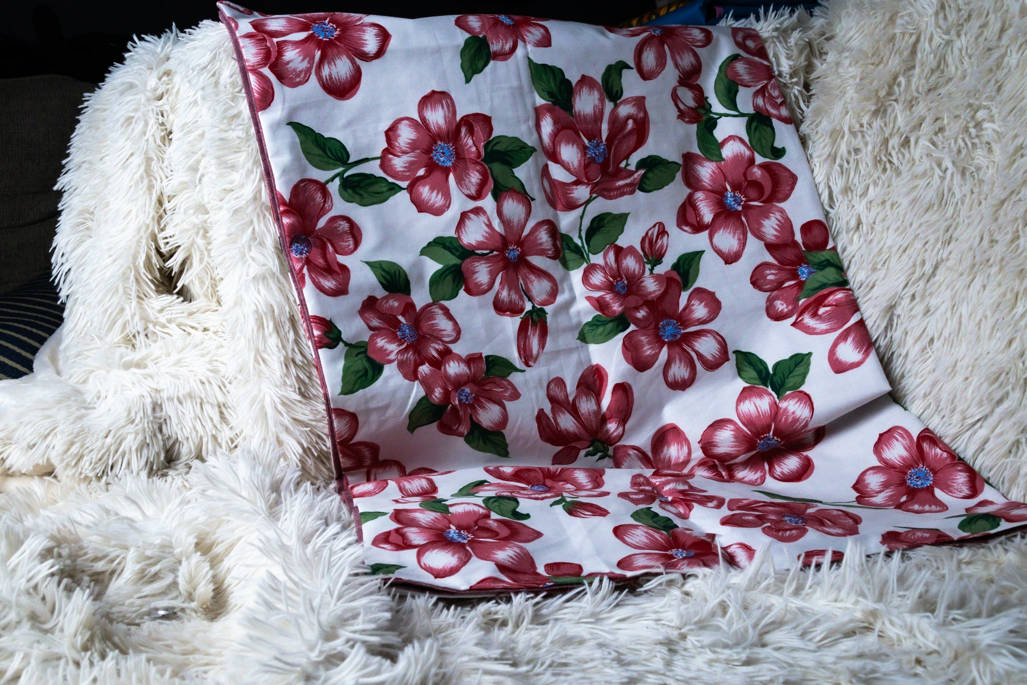 Pink Blossom Cozy Cotton Blanket