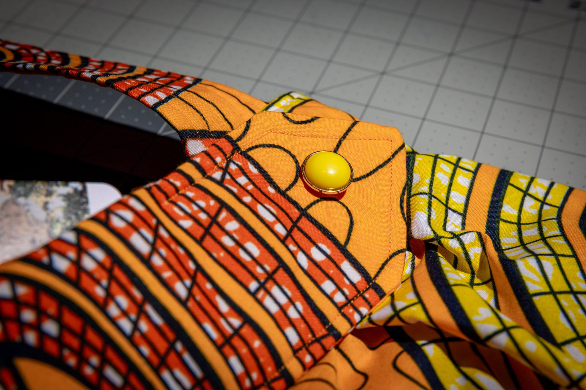 Sunburst Tote - The Vibrant Carry-All