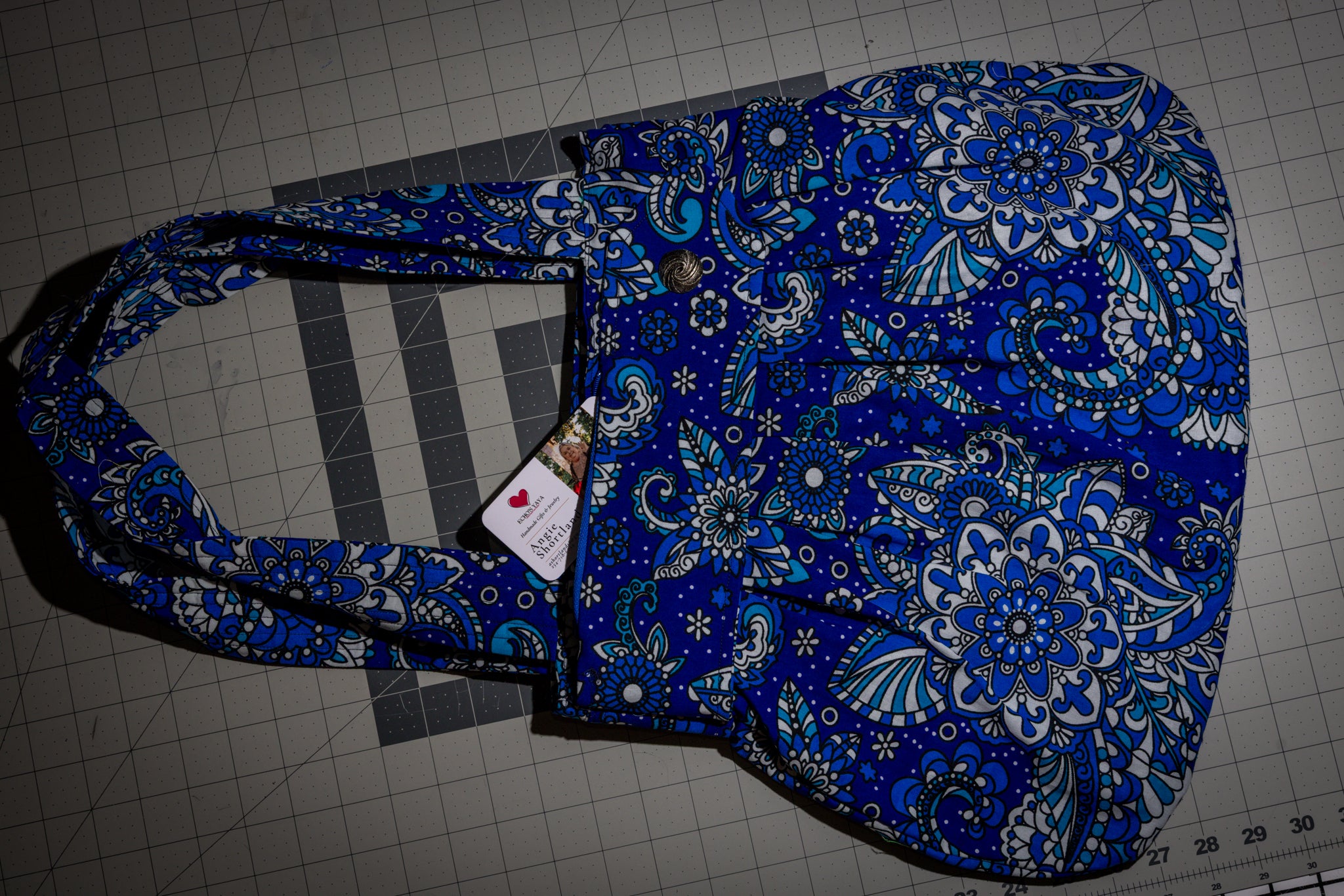 Blossom Breeze Tote - The Floral Beauty Bag