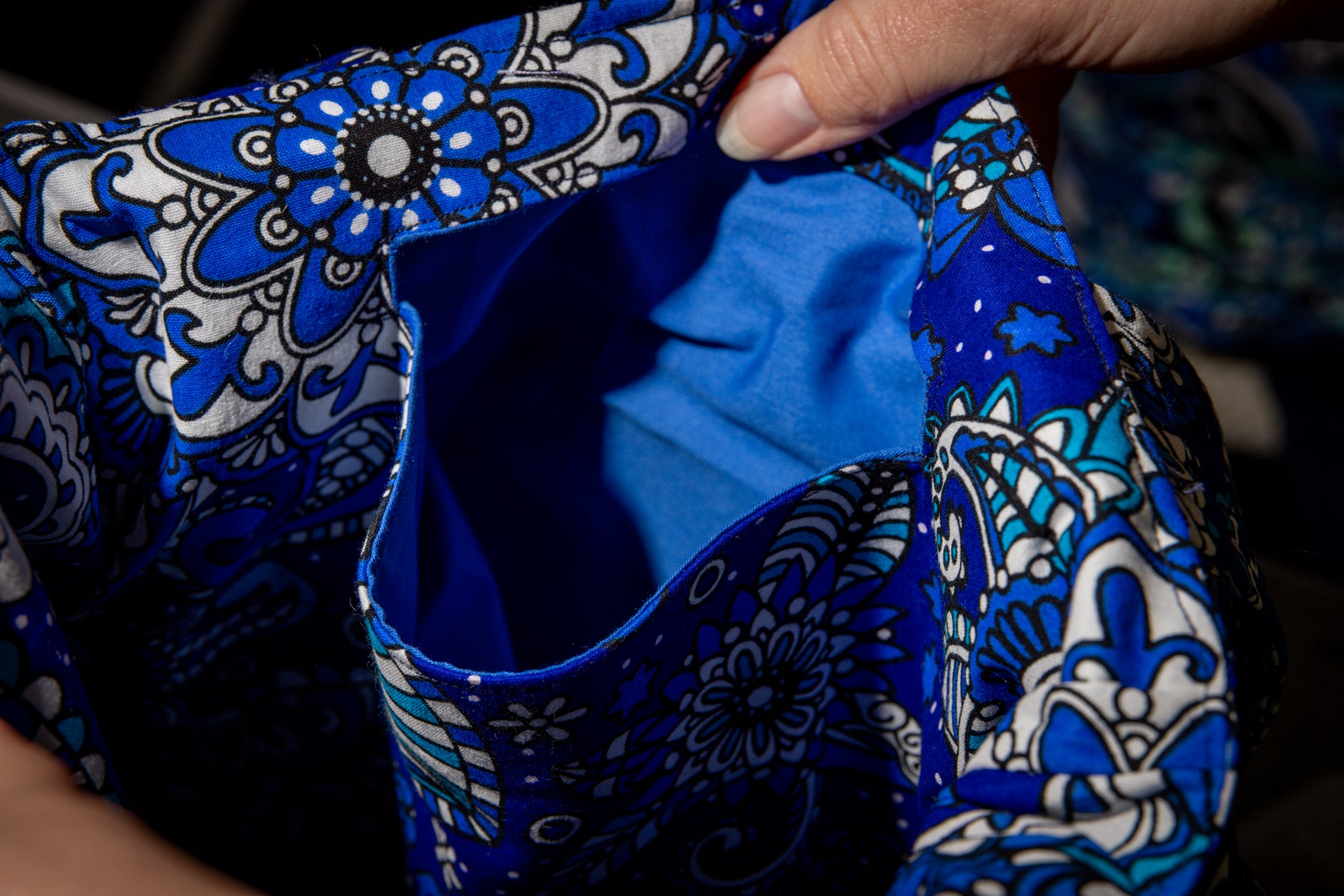 Blossom Breeze Tote - The Floral Beauty Bag